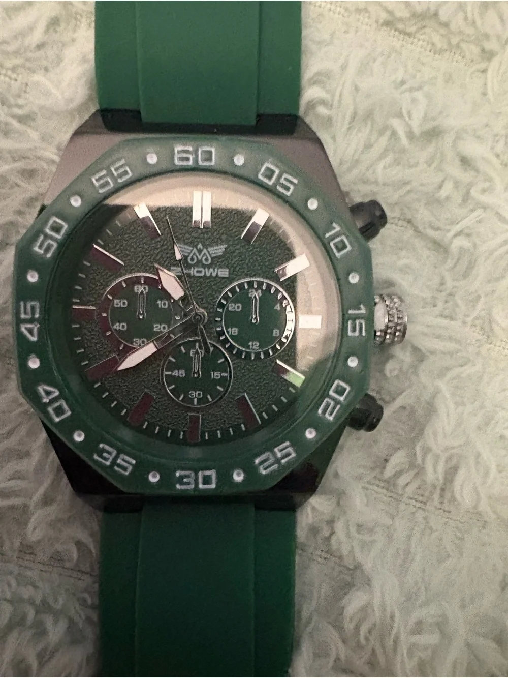 NEW- classic Christmas perfect Green Men's Silicone Strap Chronograph Watch